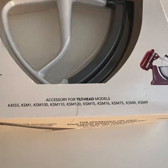 NEW IN PACKAGE Kitchen-Aid tilt head flex edge beater - Picture 5 of 6